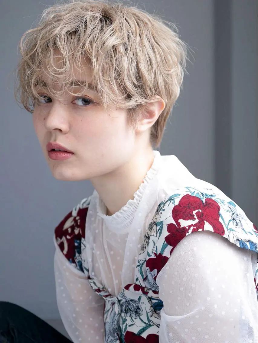 ショート カラー パーマ ヘアアレンジ cherir髪質改善 パーソナルカラー診断のヘアスタイル