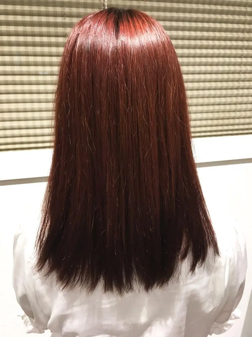 セミロング カラー レッドカラー 川合 勇気のヘアスタイル