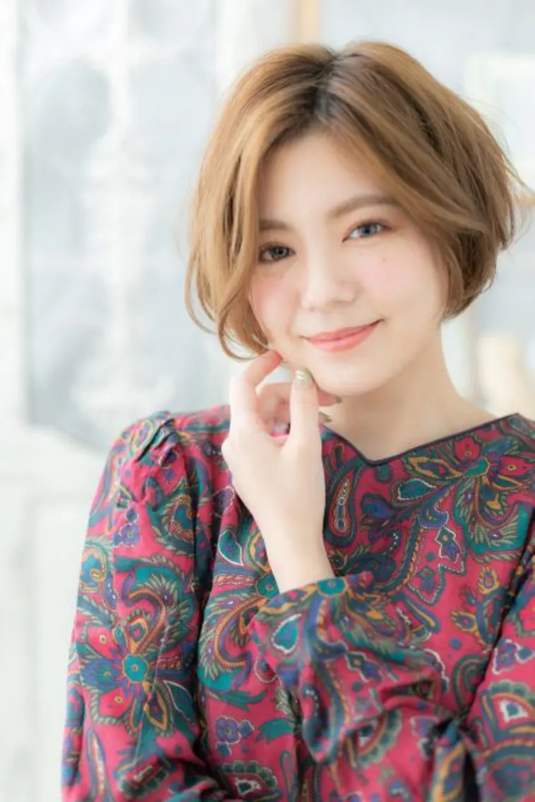 ショート カラー 出川 宙☘️のヘアスタイル