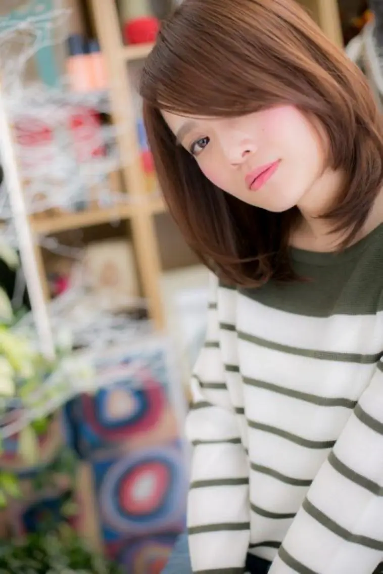 ミディアム カラー 斜めバング レイヤーカット カット ヘアカラー トリートメント ヘッドスパ 🍀鶴貝 幸哉🍀のヘアスタイル