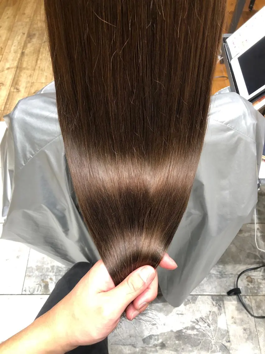 セミロング パーマ ハイライト 髪質改善 レイヤーカット カット ヘアカラー 縮毛矯正 トリートメント 銀座✨レイヤーカット 顔まわり/坂本亜裟海のヘアスタイル