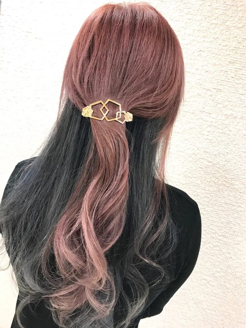 ロング カラー ブルーカラー ピンクカラー 高橋恵🌈生え癖改善 ウルフ/レイヤーのヘアスタイル