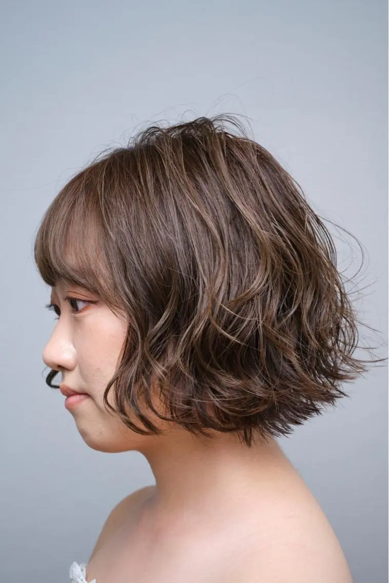 ショート カラー カット 縮毛矯正 岩崎 裕司のヘアスタイル