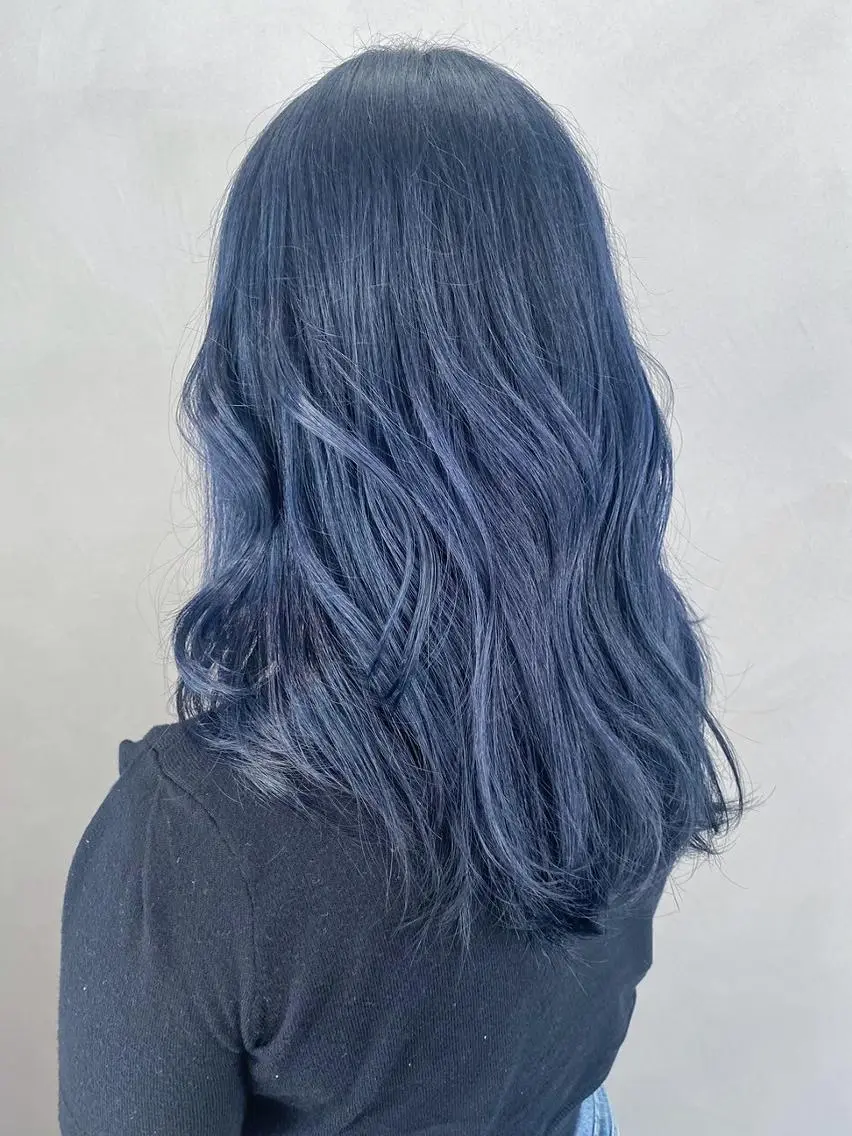カラー セミロング ブルーカラー カット ヘアカラー トリートメント ITbyALBUM 八王子店のヘアスタイル