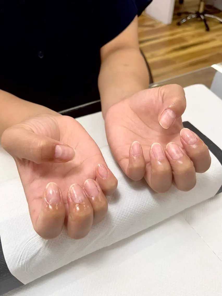 ネイル ゴールド ミラーネイル ニュアンスネイル ✿ ʜᴀʏᴀSʜɪ Sᴀᴏʀɪ ✿のネイルデザイン
