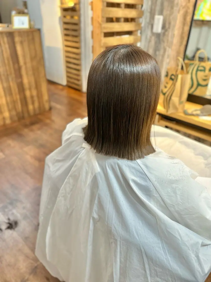 ミディアム 切りっぱなしボブ ボブ カット Luzir⭐︎ GEN⭐︎のヘアスタイル