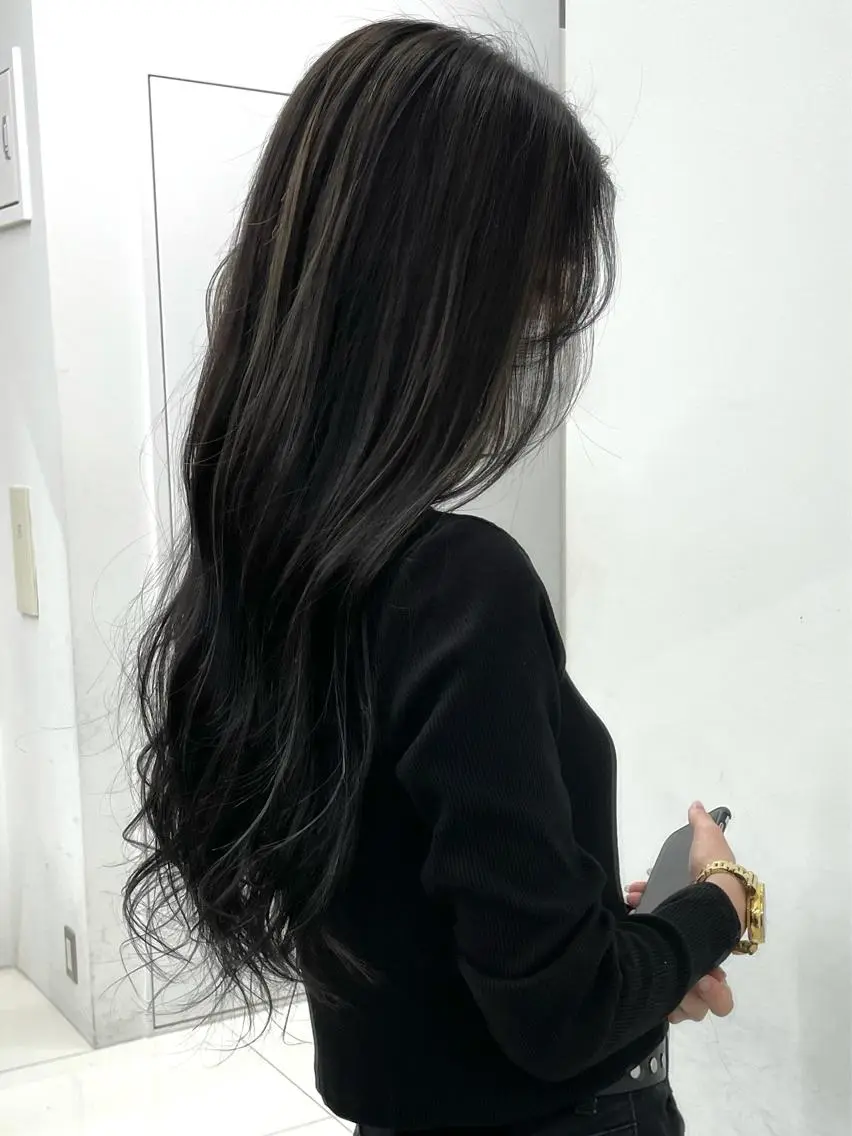ロング カラー ヘアアレンジ ハイライトカラー ハイライト 🦄インナーカラー 🦄貫井彩花のヘアスタイル