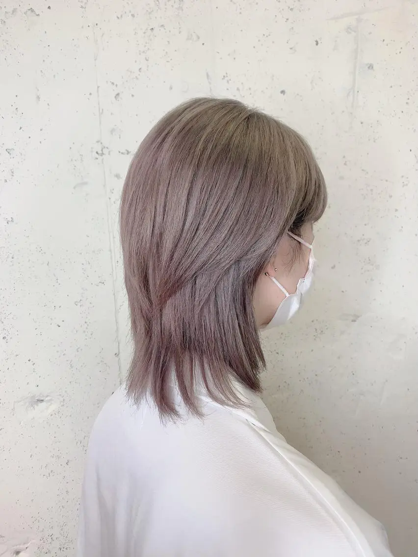 ショート 透明感ハイトーン🦄 キラ🌈のヘアスタイル