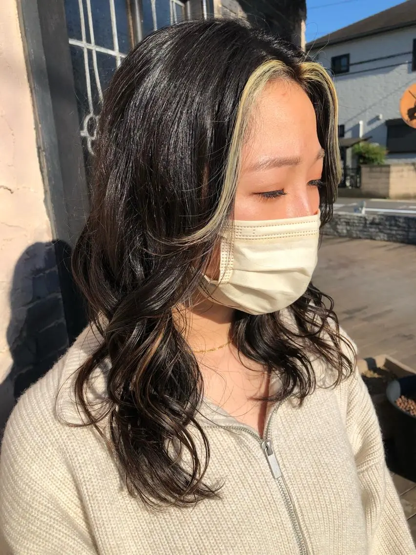 ロング カラー ハイライトカラー ハイライト 🩵小野 えりか🩷のヘアスタイル