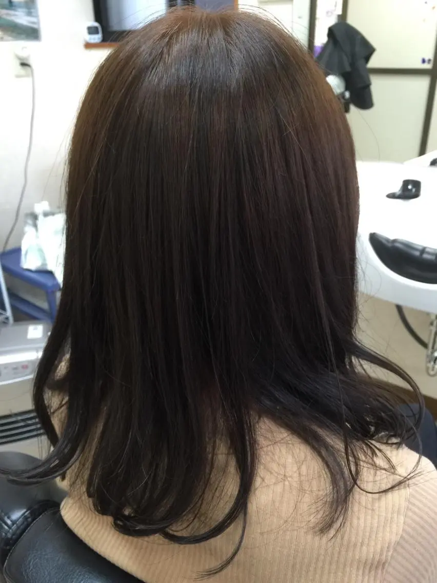 セミロング カラー 石塚 浩のヘアスタイル