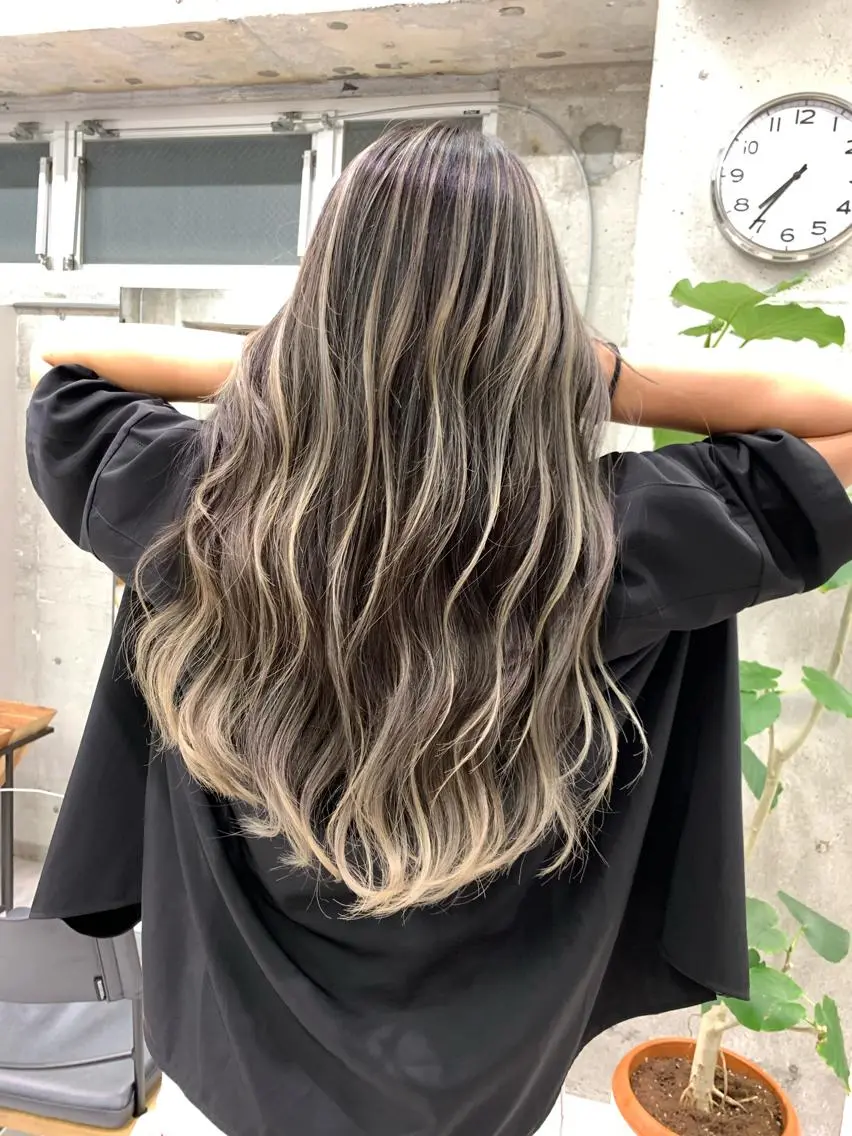 ロング カラー ハイライトカラー ハイライト LUSTRE クロサワのヘアスタイル
