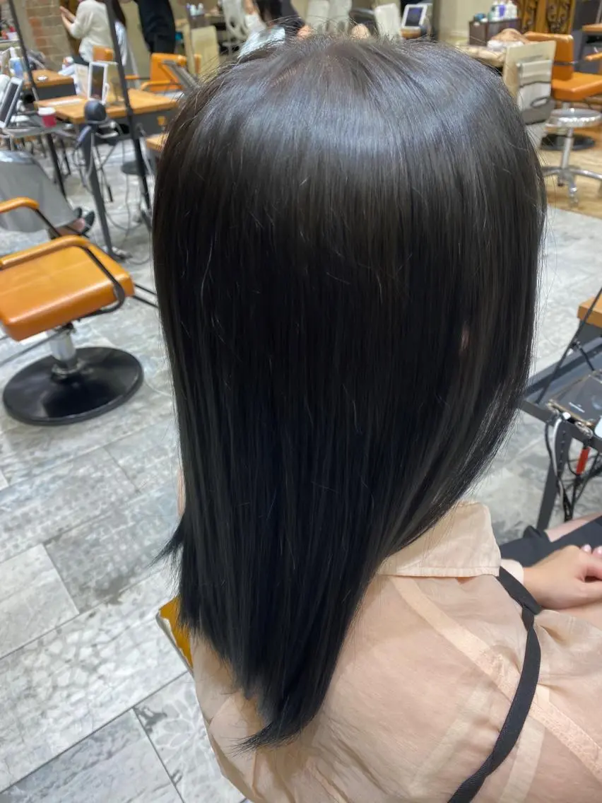 カラー 銀座/レイヤー 顔周りカット溝手優太のヘアスタイル