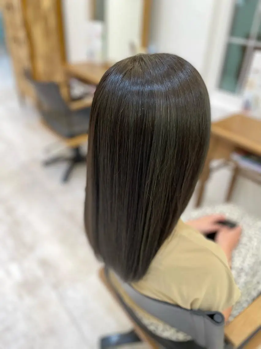 ロング カラー ハイライトカラー ハイライト トリートメント いさか ゆうきのヘアスタイル
