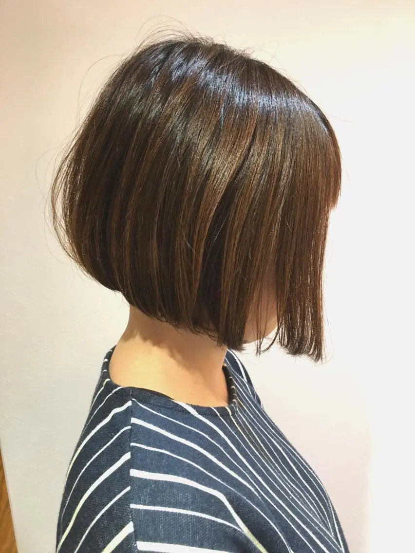 ショート ボブ カット 黒崎 伸治のヘアスタイル
