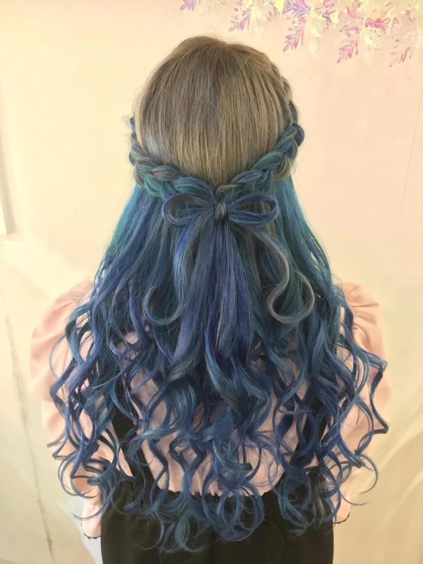 ロング ヘアアレンジ ヘアメイク エンカレッジのヘアスタイル