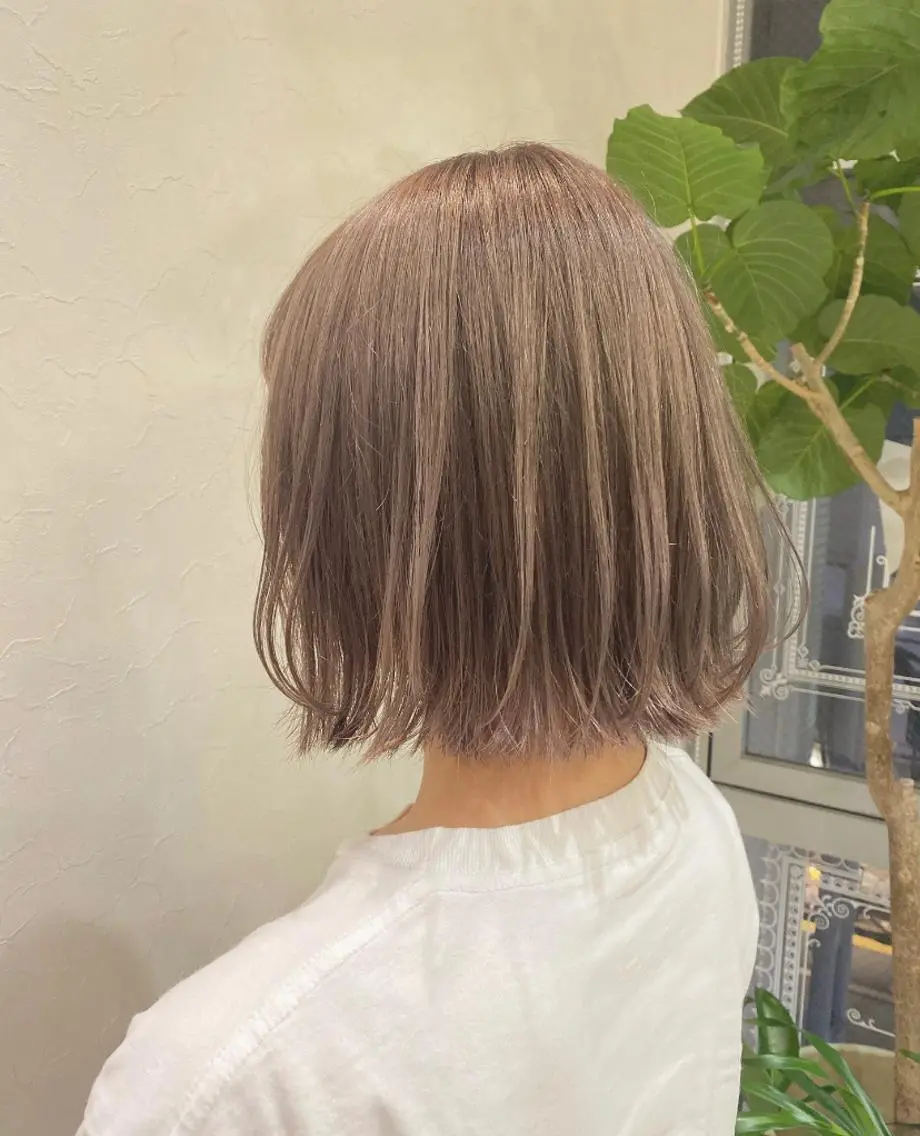 カラー カット ヘアカラー トリートメント SiLO yuri andoのヘアスタイル