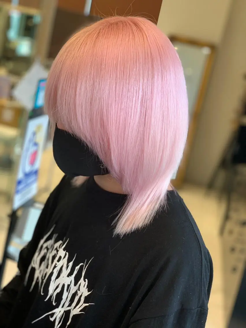 ミディアム カラー メンズ メンズウルフカット ピンクカラー ホワイトピンク ウルフカット ヘアカラー トリートメント カラーと言ったら SAWARAのヘアスタイル