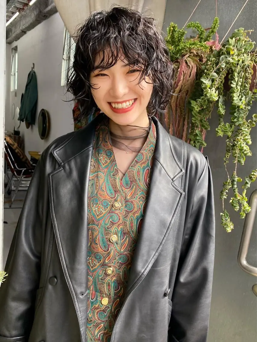 ショート パーマ カット パーマ トリートメント qiie/ワンカラー インナーカラーのヘアスタイル