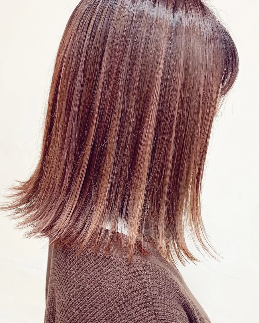 ミディアム ハイライト カット ヘアカラー GLAD 萩原のヘアスタイル
