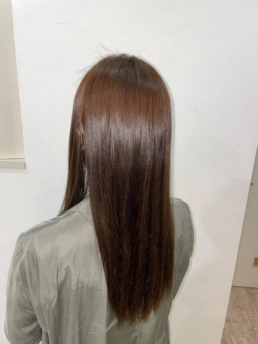 セミロング 西能 心音のヘアスタイル