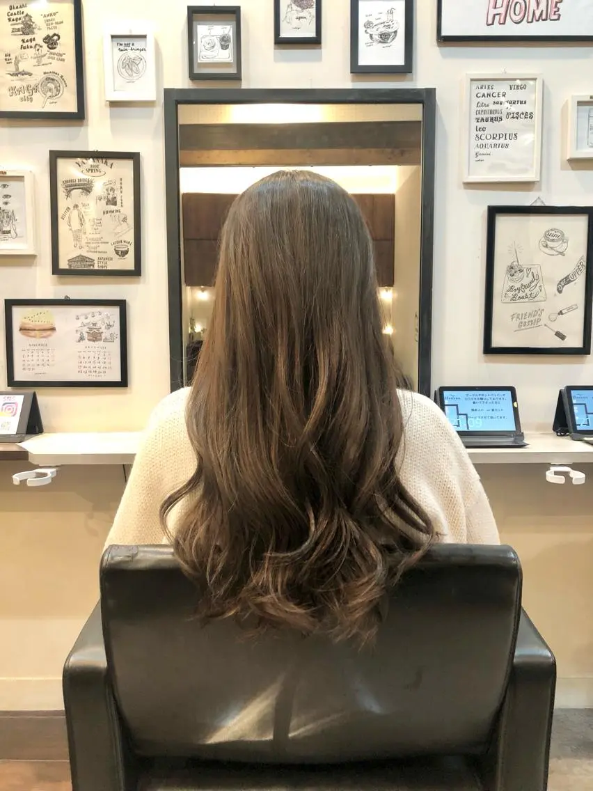 ロング カラー ベージュカラー 黒澤 寛斗のヘアスタイル