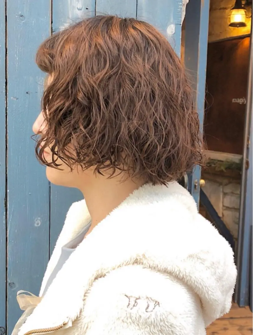 ショート パーマ カット パーマ ブリーチ、パーマ 西部笑のヘアスタイル