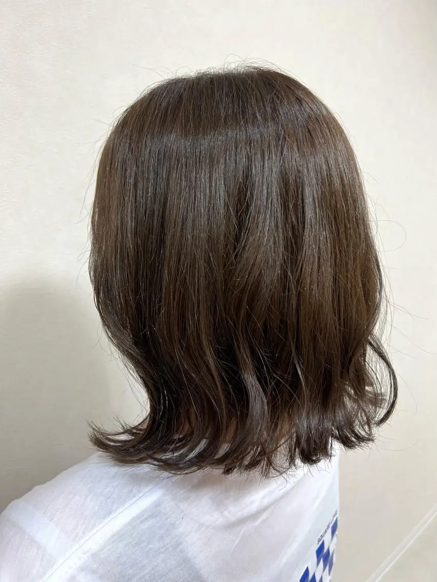 ミディアム 切りっぱなしボブ ボブ カット ヘアカラー ショート/白髪ぼかし 君和田若菜のヘアスタイル