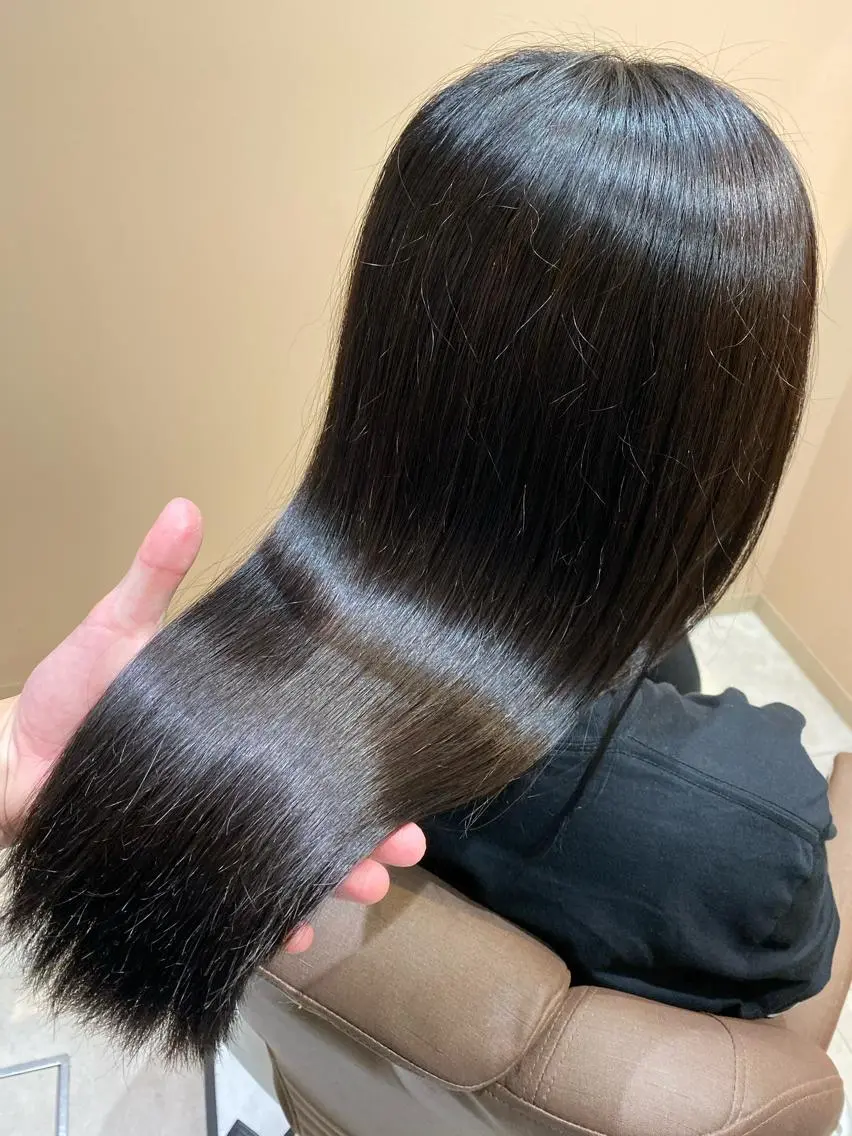 ロング ロング カット 縮毛矯正 トリートメント タナカ レイヤのヘアスタイル