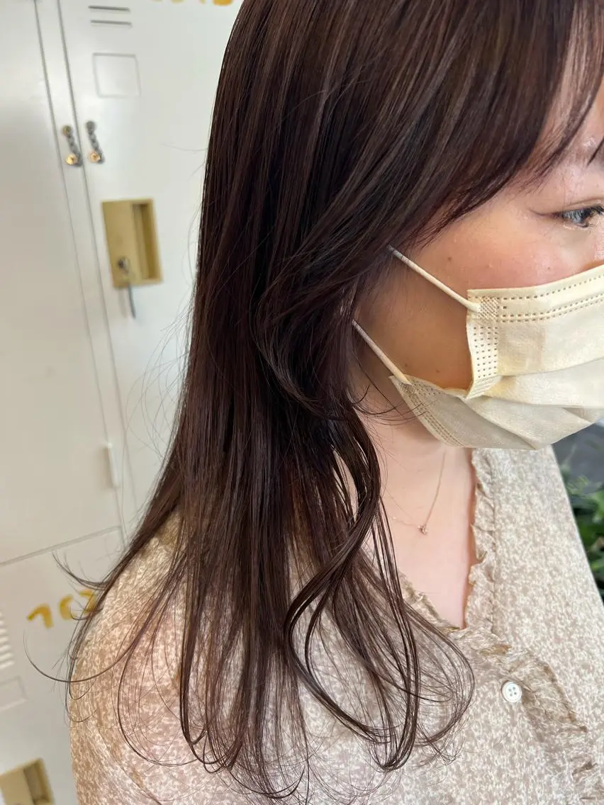 ロング カラー LOMARLIE JURIAのヘアスタイル