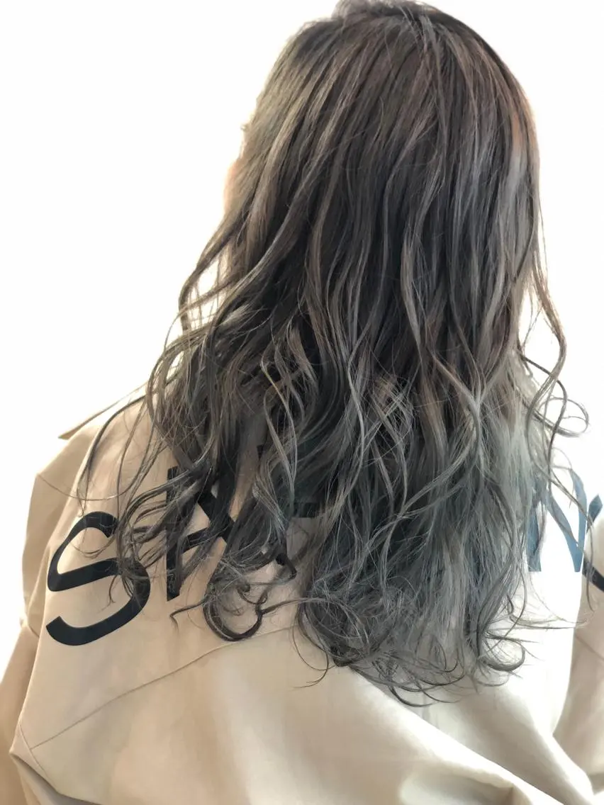 カラー グラデーションカラー JOUeN /erinaのヘアスタイル