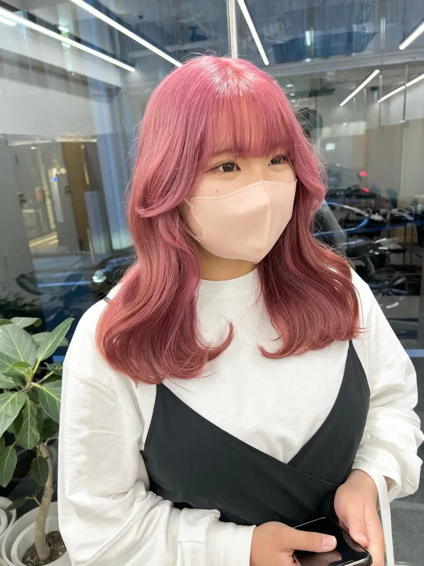 ミディアム カラー カット ヘアカラー トリートメント ヘアセット 🫧艶ダブルカラー ブリーチ🫧トモヤのヘアスタイル