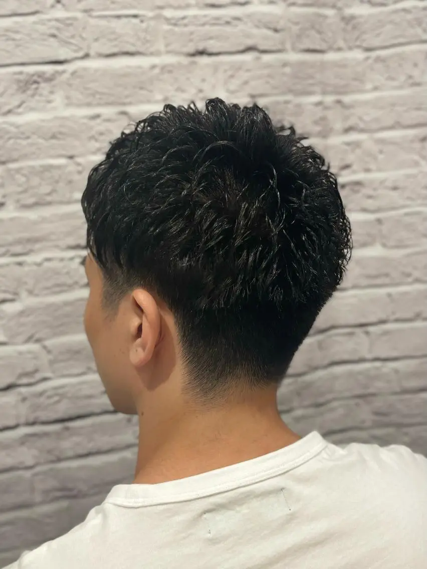ショート パーマ メンズ メンズパーマ ツーブロック ショートヘア メンズカット特化💈 遠山泰輝のヘアスタイル