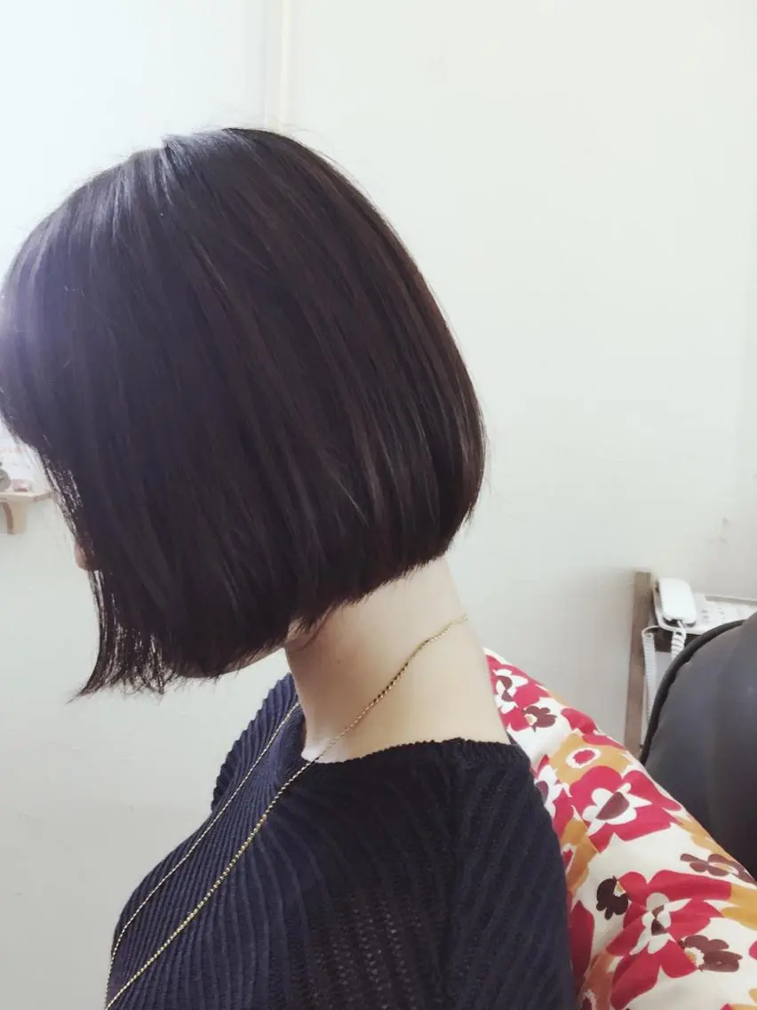 ショート ボブ 島尻 徳人のヘアスタイル