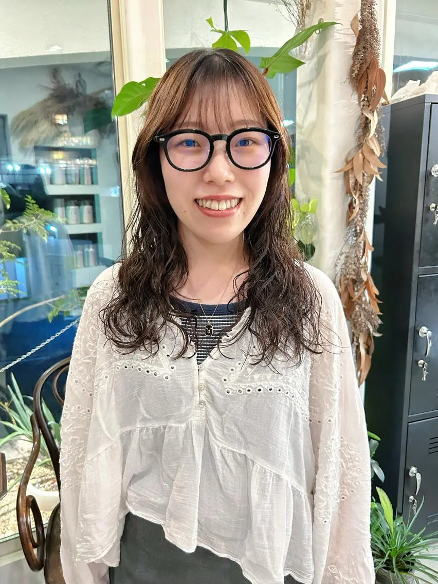 ロング パーマ 谷澤 朋佳のヘアスタイル