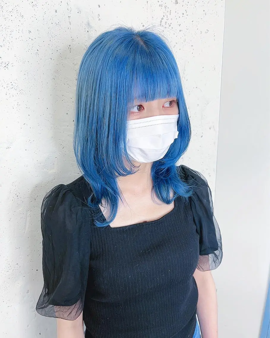 セミロング カラー 透明感ハイトーン🦄 キラ🌈のヘアスタイル