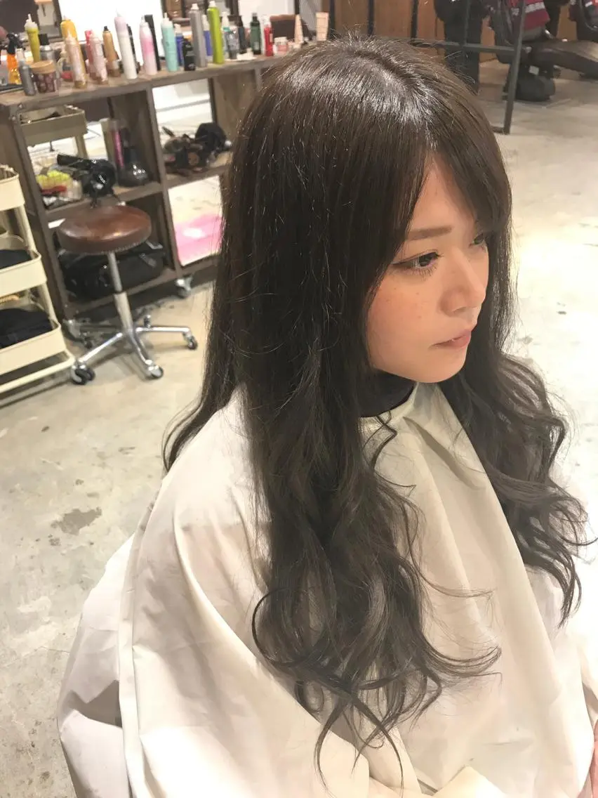 ロング カラー パーマ ヘアアレンジ メンズ 透明感カラー グレージュ Forest. -髪質改善-のヘアスタイル