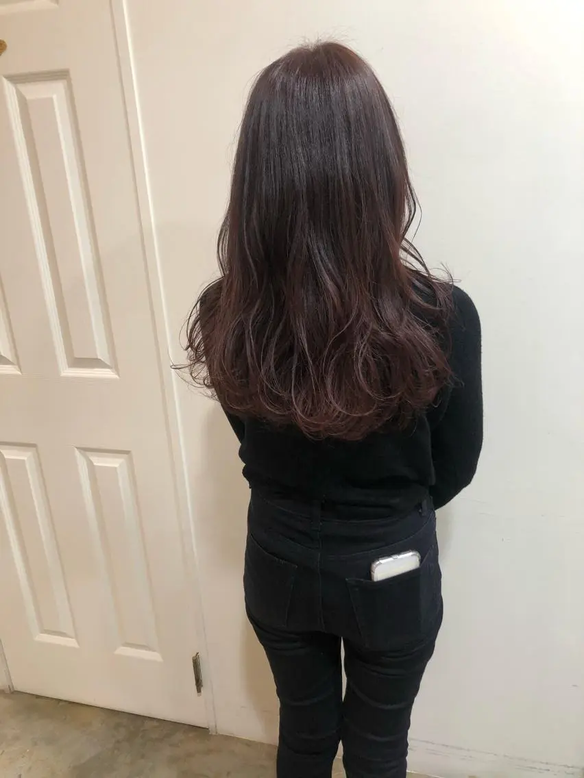 ロング カラー カット ヘアカラー トリートメント MIOベージュカラー 柔らかいカラーのヘアスタイル