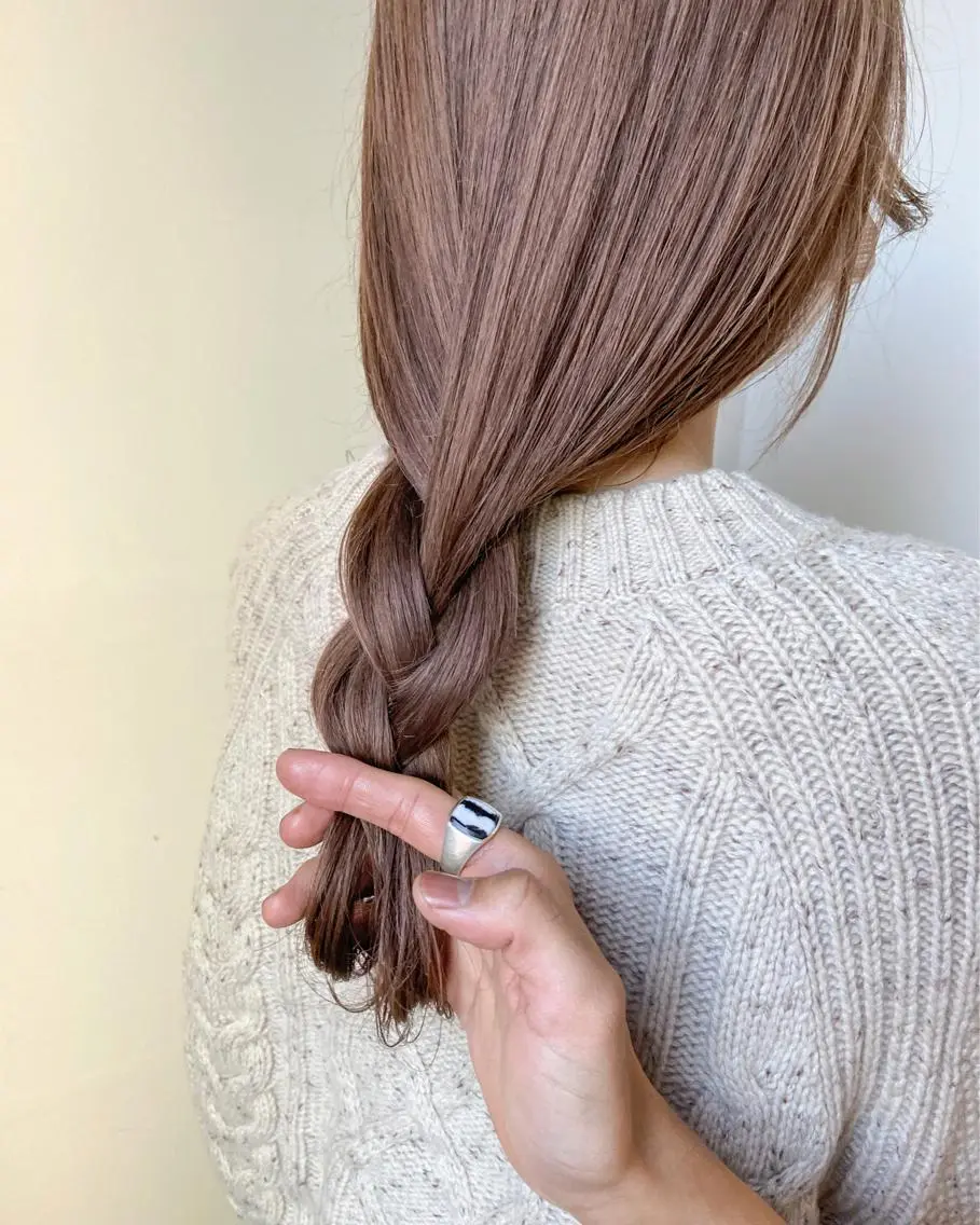 ロング カラー アッシュ ベージュカラー ケアカラー 透明感カラー ハイライトカラー カット ヘアカラー トリートメント 岡本康平/ボブ/ブリ ーチ/酸性ストレートのヘアスタイル