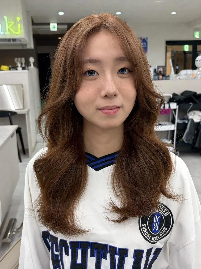 セミロング カラー ヘアアレンジ ブラウンカラー 透明感×ダブルカラ ーHarusa🎀のヘアスタイル