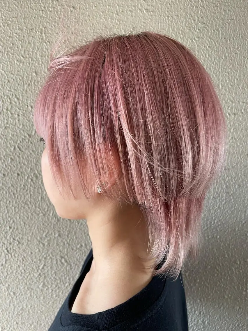 ショート カラー ブリーチ グラデーションカラー ウルフカット サダハルカ |chouetteのヘアスタイル
