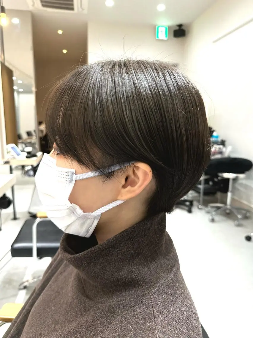ショート カラー アライ ナタカのヘアスタイル