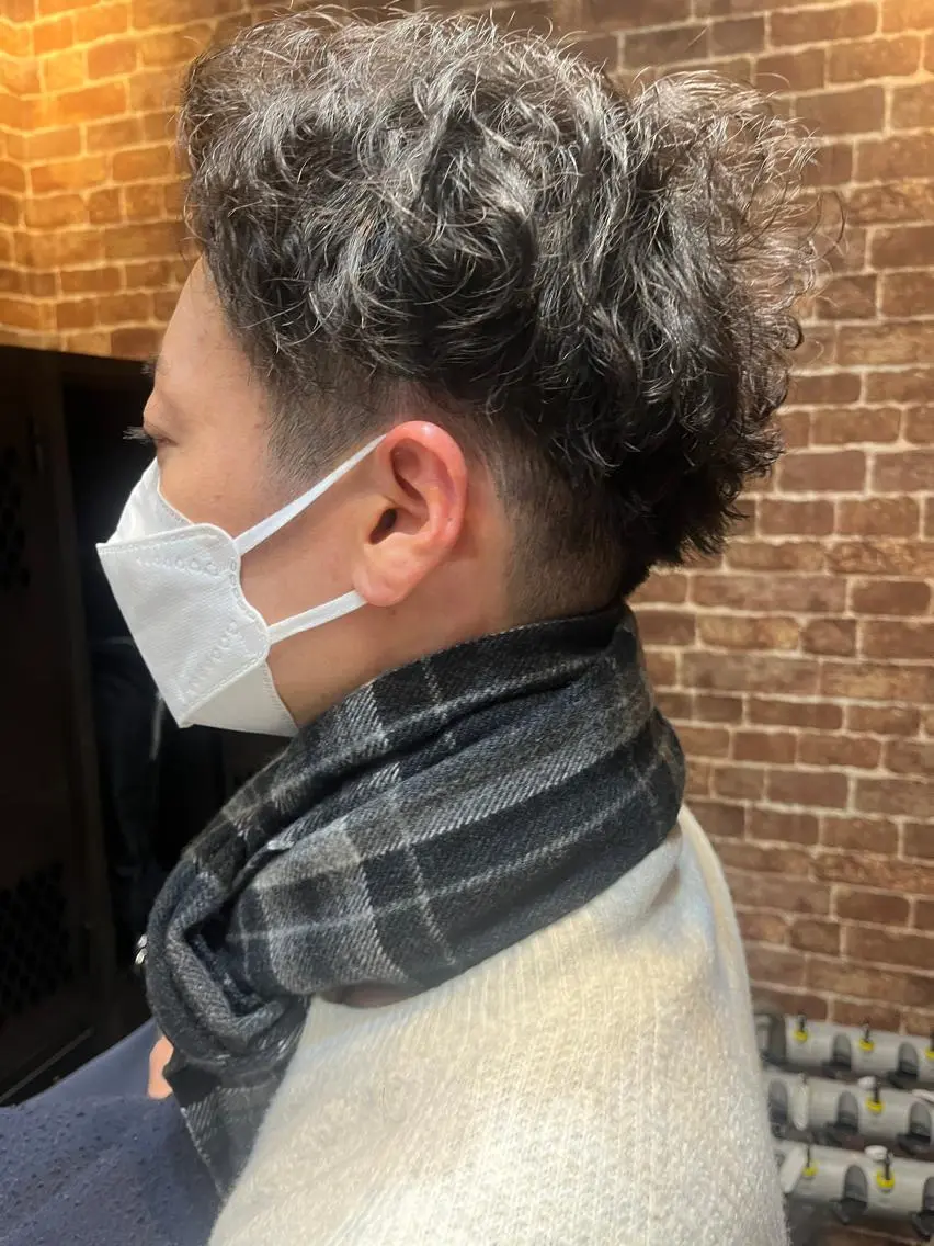 ショート カラー パーマ ヘアアレンジ メンズ キッズ ネイル マツエク・マツパ アイブロウ メンズブリーチ メンズハイライト メンズインナーカラー メンズ韓国風 ブリーチ 久木原 ゆりのヘアスタイル