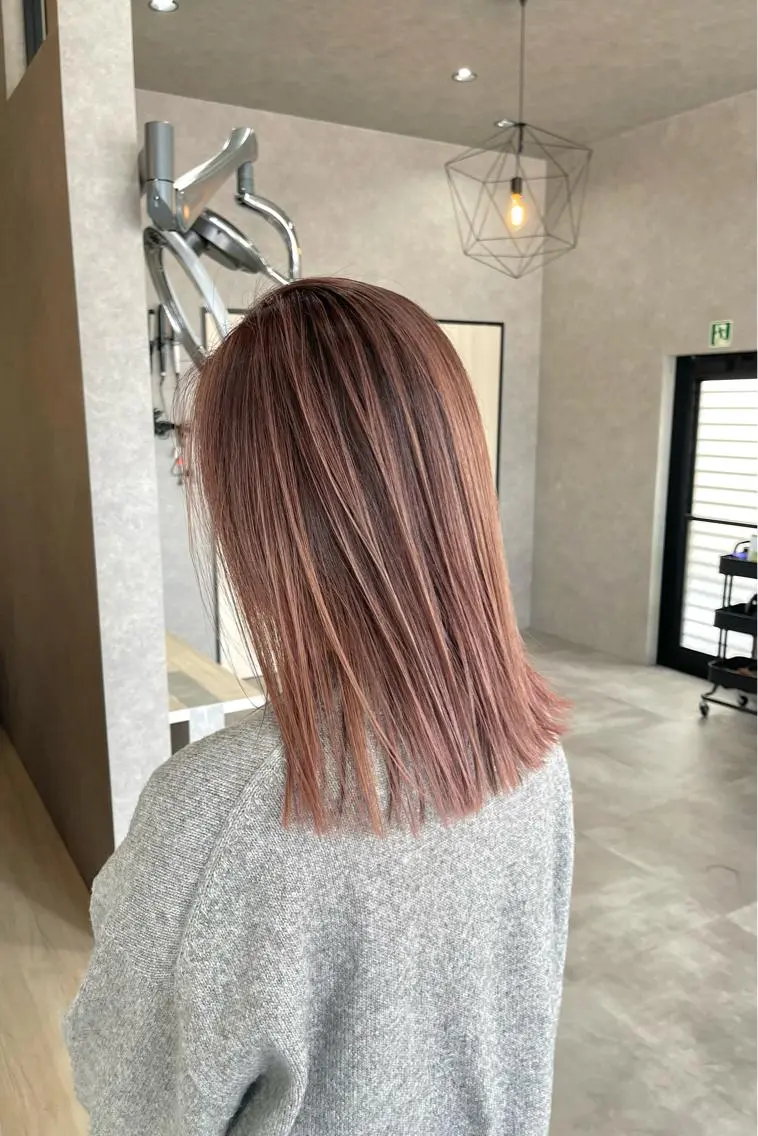 ミディアム カラー カット ヘアカラー トリートメント 一ノ瀬 暁のヘアスタイル