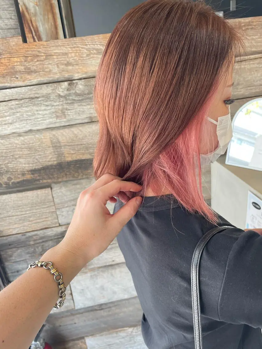 ミディアム andKおもろまち店 艶ダブルカラー✨のヘアスタイル