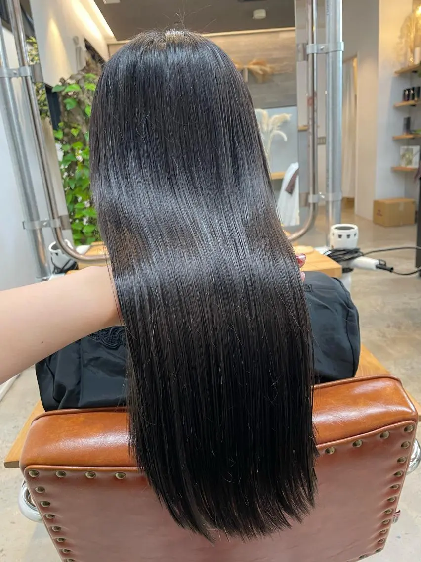 ロング カラー カット 縮毛矯正 トリートメント yuika .のヘアスタイル