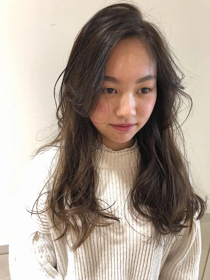 ロング カラー 東 みのりのヘアスタイル