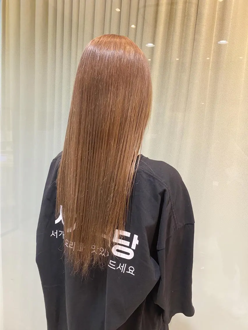 ロング カラー ベージュカラー ブリーチ ミルクティーベージュ 頓所 大昂のヘアスタイル