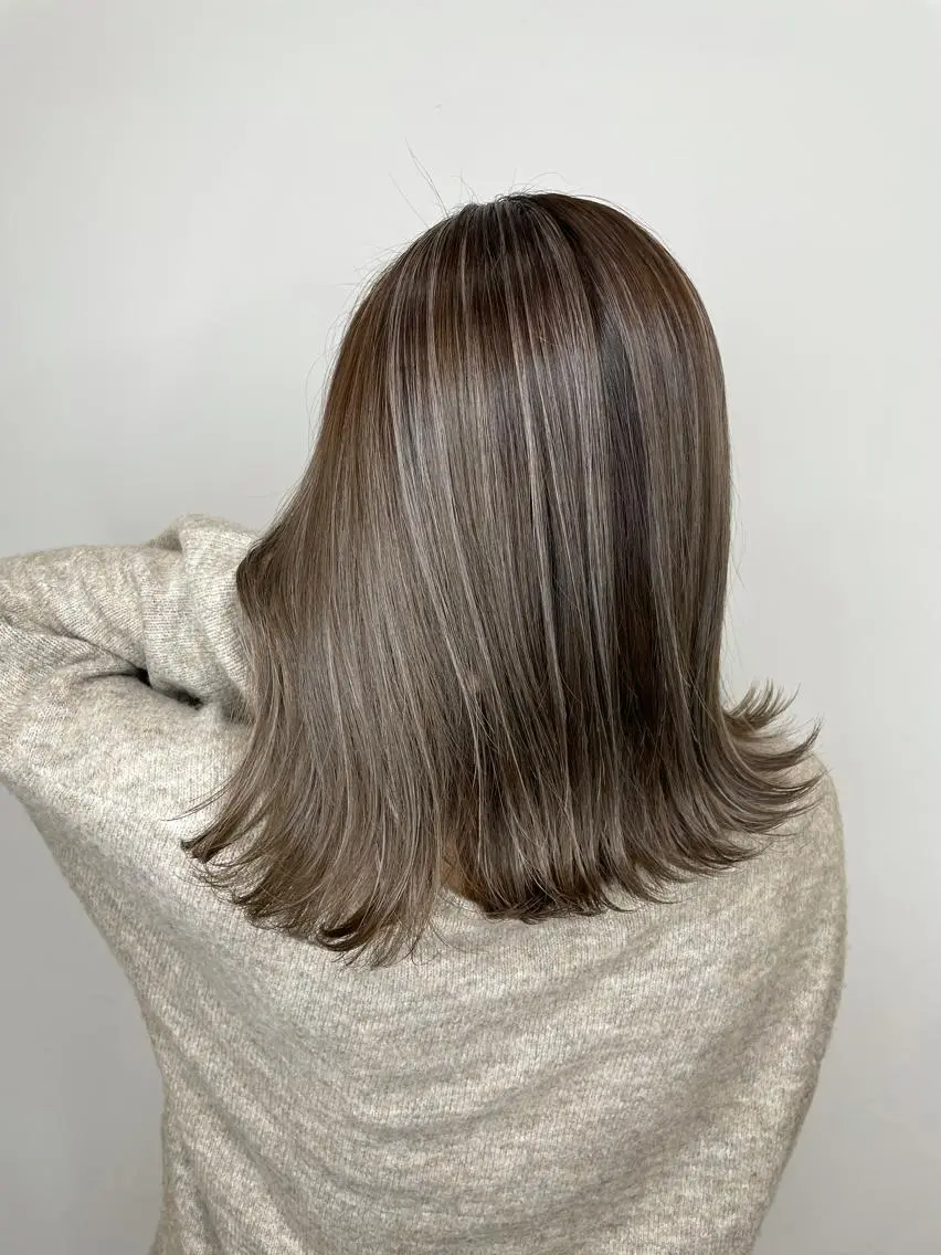 ミディアム 手島 カミラのヘアスタイル