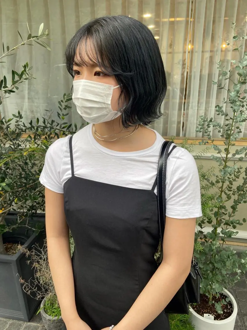 ショート カラー merc.🌿💚 八幡真衣のヘアスタイル