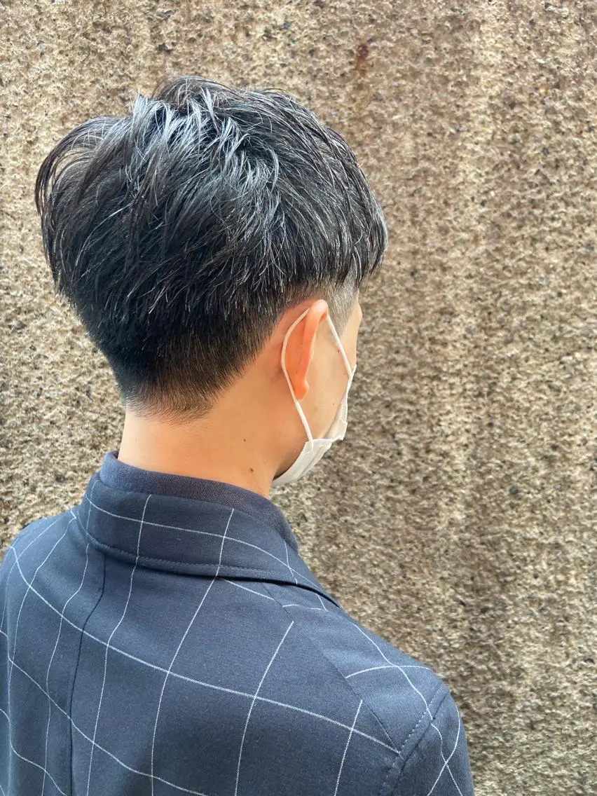 ショート カラー パーマ ヘアアレンジ メンズ 刈り上げ カット ちこ .のヘアスタイル